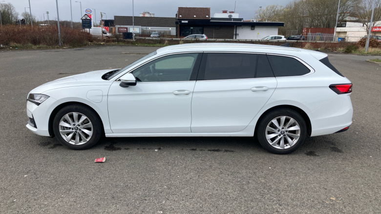 Skoda Superb 1.5 TSI iV SE Technology DSG 5dr Estate